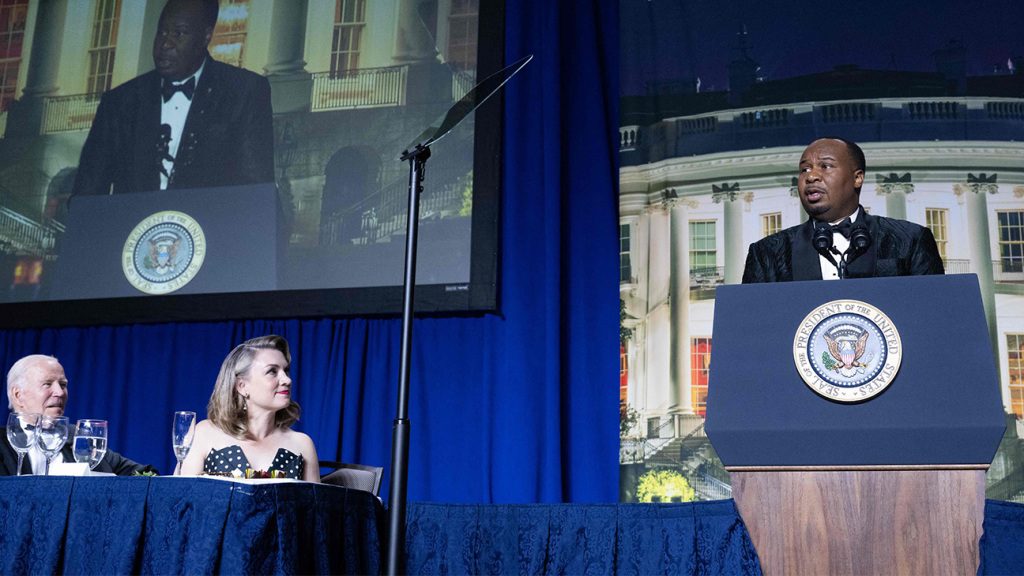 Joe Biden demande la libération des Américains détenus à tort à l'étranger lors du dîner des correspondants de la Maison Blanche : 