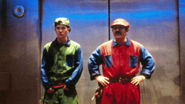 John Leguizamo dit 1993 'Super Mario' Movie Cast Real Strippers et 'Disney Was Not Happy': 'Il y avait tout ce cul' Les plus populaires doivent lire
	
	
