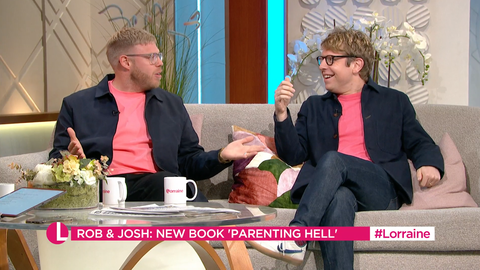 rob beckett et josh widdicombe sur le podcast de l'enfer parental lorraine