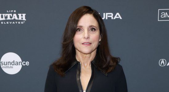 Julia Louis-Dreyfus parle d'une fausse couche "émotionnellement dévastatrice" dans la vingtaine