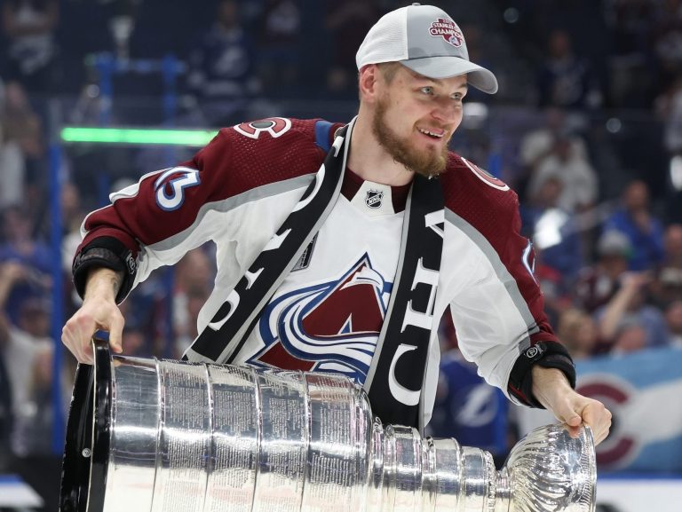 L’Avalanche du Colorado reste silencieuse sur l’absence de Valeri Nichushkin après un rapport de police