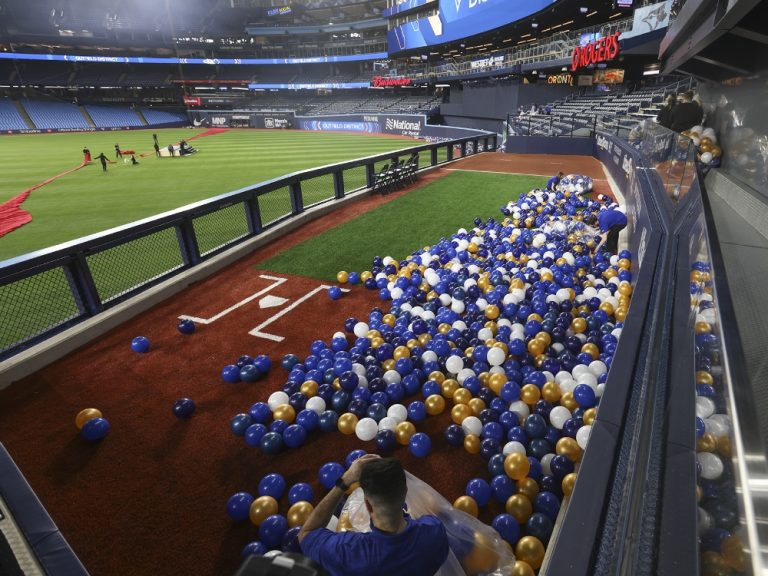 LES BLUE JAYS ATTEIGNENT UN NOUVEAU NIVEAU : La première phase de la rénovation du Centre Rogers est prête pour le match d’ouverture à domicile