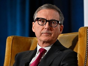 Le gouverneur de la Banque du Canada, Tiff Macklem, tient une conversation de fin d'année au coin du feu avec le Business Council of British Columbia, à Vancouver, le 12 décembre 2022.