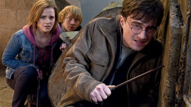 La série télévisée Harry Potter arrive sur HBO parce que le garçon qui a survécu ne mourra pas
