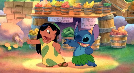 L'acteur et créateur de la voix de Stitch Chris Sanders dans les pourparlers finaux sera de retour pour l'action en direct Lilo & Stitch