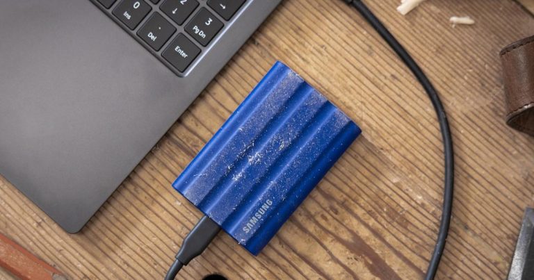 Le SSD portable T7 Shield de Samsung est tombé à un niveau record de 80 $