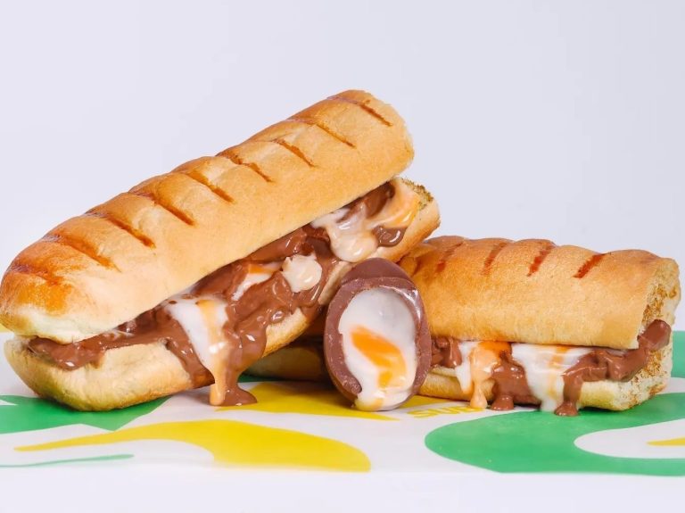 Le sandwich Cadbury Creme Egg de Subway a l’air aussi bizarre que ça en a l’air