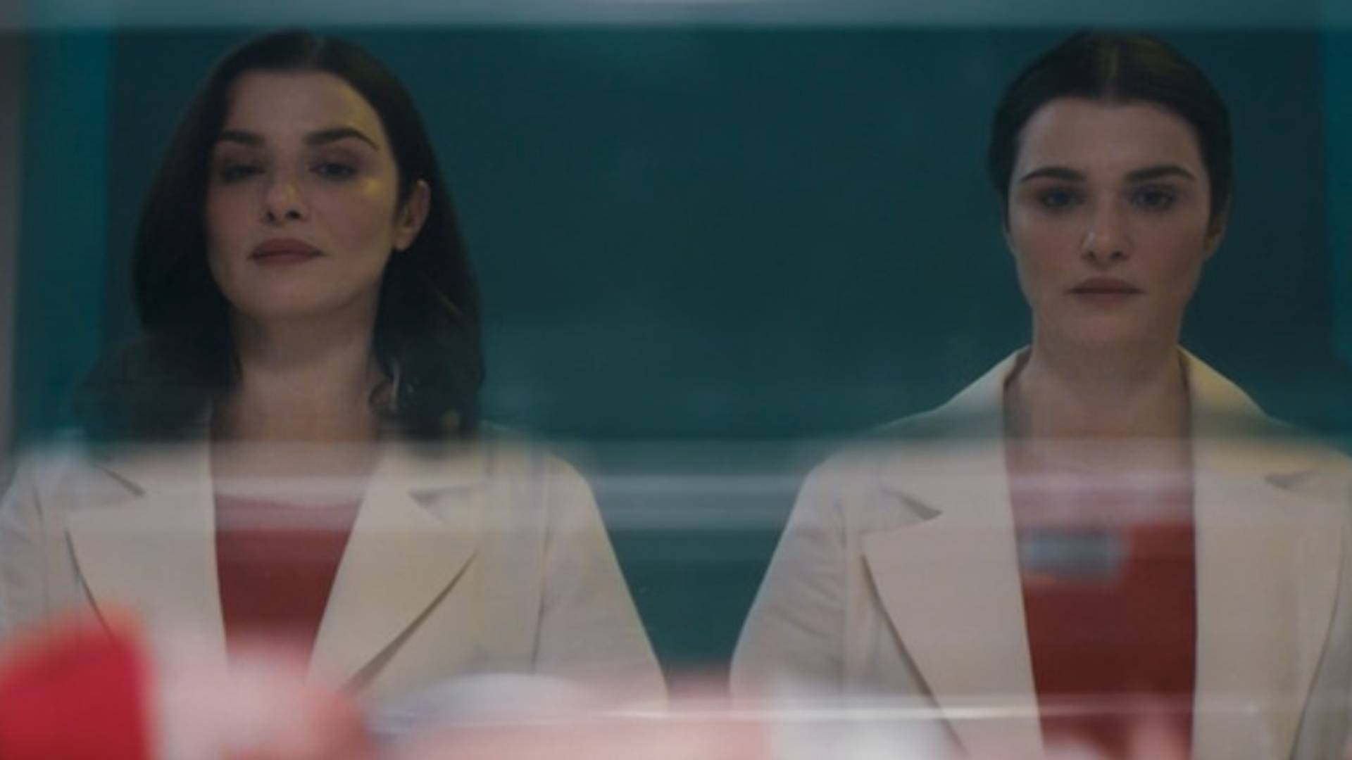 Rachel Weisz comme Elliot et Beverly Mantle dans Dead Ringers de Prime Video