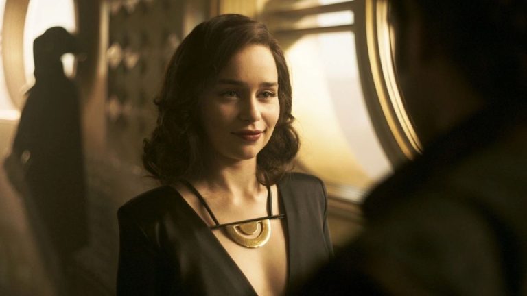 Le solo 2 ne se produira peut-être pas, mais Star Wars a révélé comment l'histoire de Qi'ra d'Emilia Clarke se termine dans la trilogie originale
