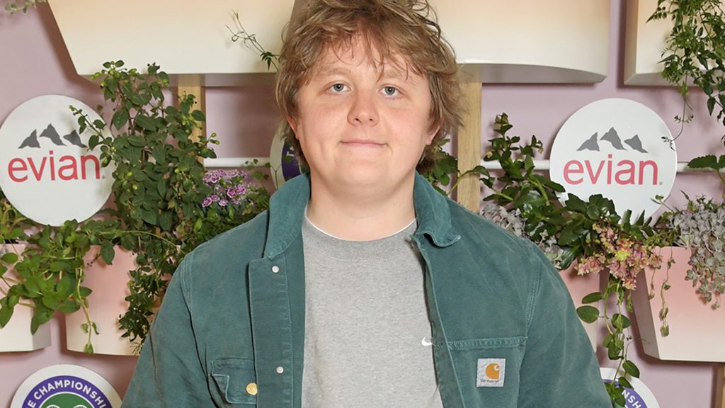 Lewis Capaldi explique pourquoi c'est une 