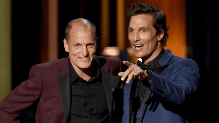 Matthew McConaughey dit que Woody Harrelson pourrait être son vrai frère après une révélation familiale sauvage, révèle le titre de leur nouvelle comédie télévisée à lire absolument
	
	
