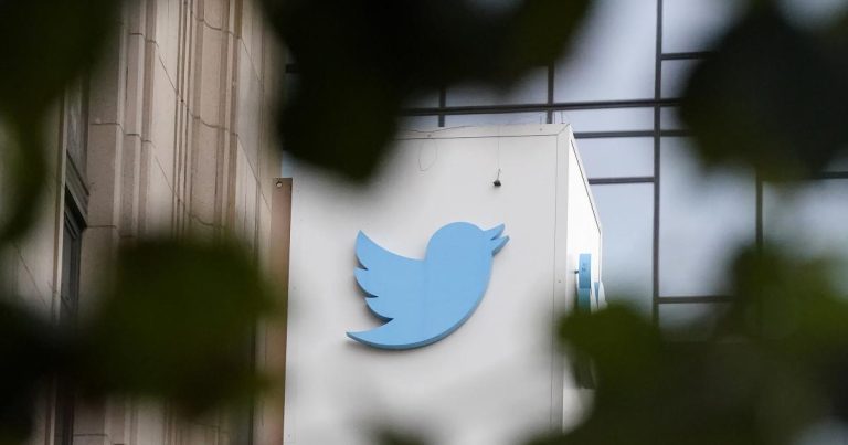 NPR abandonne Twitter sur le label « médias financés par le gouvernement » sur son compte principal