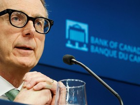 Le gouverneur de la Banque du Canada, Tiff Macklem, prend part à une conférence de presse après avoir annoncé une décision sur les taux d'intérêt à Ottawa.