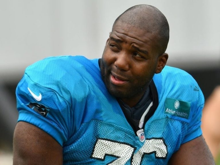 ‘REBORN’: l’ex-NFLer Russell Okung est un nouvel homme après une perte de poids spectaculaire