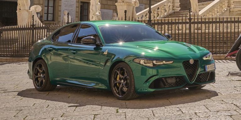 Revue, prix et spécifications de l’Alfa Romeo Giulia Quadrifoglio 2024