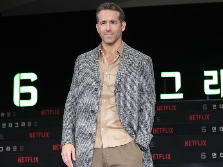 Ryan Reynolds achète une maison de 2,5 millions de dollars sur la « route la plus chic » près du Wrexham FC