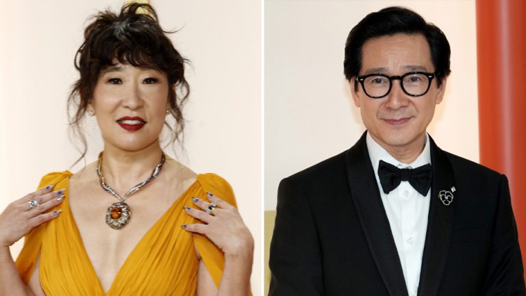 Sandra Oh et Ke Huy Quan seront honorés au gala Gold House (EXCLUSIF) Les plus populaires doivent être lus Inscrivez-vous aux newsletters Variété Plus de nos marques
	
	
