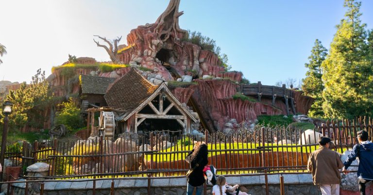 Splash Mountain de Disneyland ferme également, avec une date finale en mai
