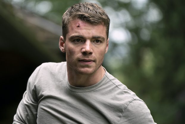 « The Night Agent »: Gabriel Basso révèle le changement de la scène finale