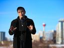 Le chef du Parti conservateur fédéral, Pierre Poilievre, prend la parole lors d'une conférence de presse sur l'île Saint-Patrick à Calgary le mercredi 15 février 2023.