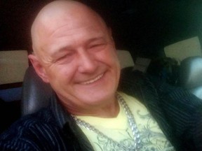 Richard Robert Mantha, 59 ans, du comté de Rocky View, à l'est de Calgary, apparaît sur une photo Facebook non datée.  Le service de police de Calgary a accusé un homme dans une enquête sur l'enlèvement présumé, la drogue et l'agression sexuelle de plusieurs femmes de la région de Calgary.  Mantha a été arrêtée et placée en garde à vue dans une propriété rurale à l'est de Chestermere.