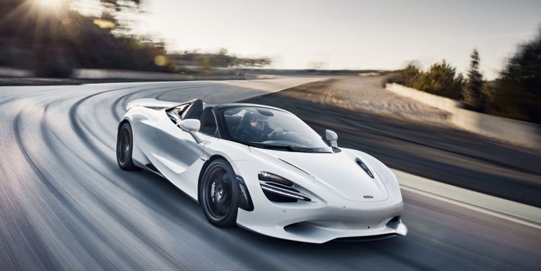 Une 720S plus légère, plus puissante et subtilement restylée