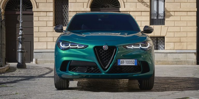 Voir les photos de l’Alfa Romeo Stelvio Quadrifoglio 2024