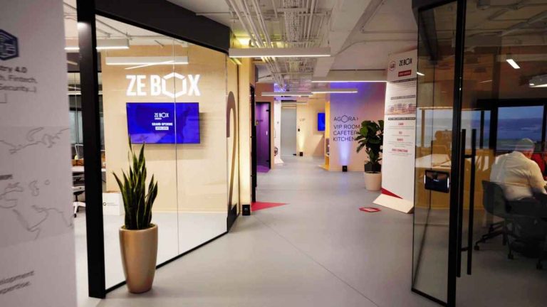 ZEBOX, incubateur de startups supply chain, lance son hub Asie à Singapour