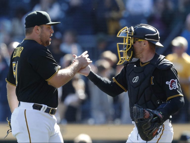 Les Blue Jays acquièrent le receveur Tyler Heineman des Pirates