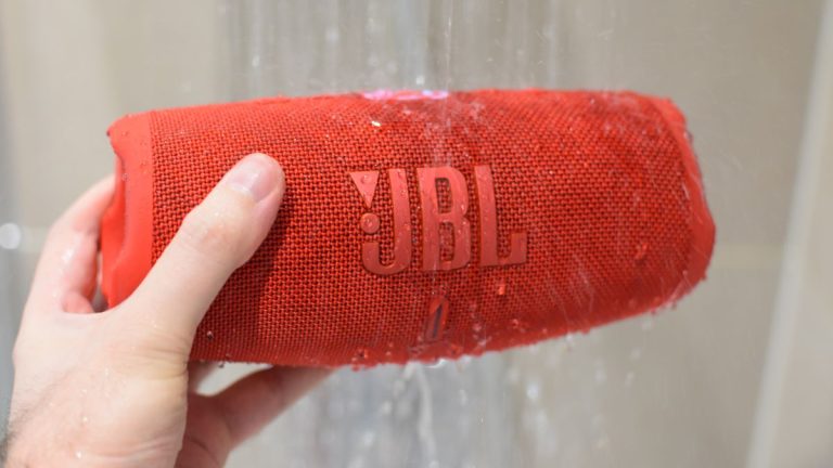 L’une de mes enceintes portables JBL préférées bénéficie des mises à niveau Wi-Fi et Dolby Atmos