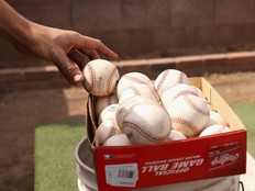 L'effondrement de la tribune de presse lors d'un match de softball en Virginie-Occidentale fait 9 blessés