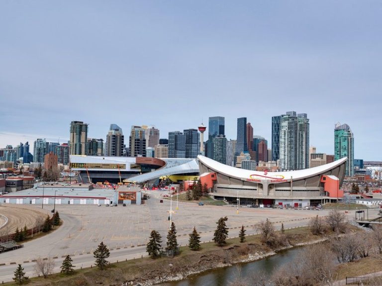 Braid : le nouvel accord sur l’aréna est plus coûteux que l’original, la province payant l’infrastructure et la démolition du Saddledome