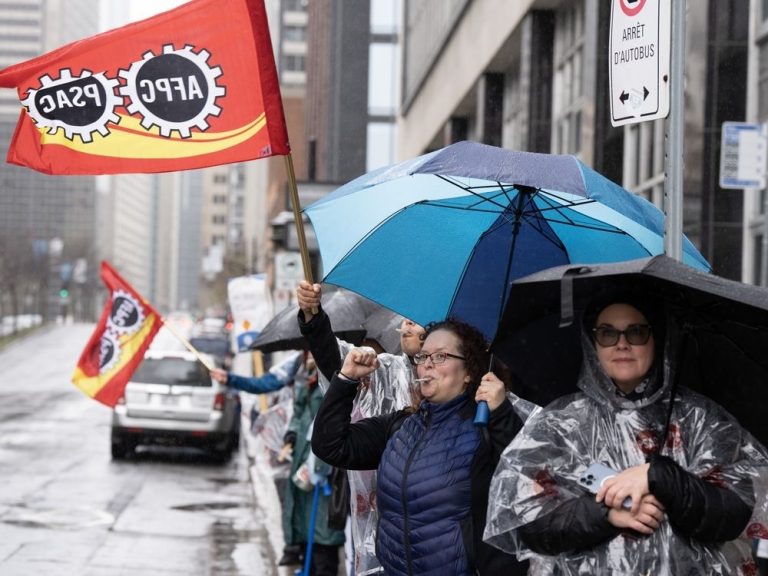 L’Agence du revenu du Canada et le syndicat concluent un accord de principe et mettent fin à la grève