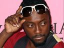 La chanteuse Will I Am du groupe The Black Eyed Peas arrive sur le tapis rose pour le Victoria's Secret Fashion Show 2007, le 15 novembre 2007 au Kodak Theatre à Hollywood, Californie.  AFP PHOTO / ROBYN BECK (Le crédit photo doit se lire ROBYN BECK/AFP/Getty Images)