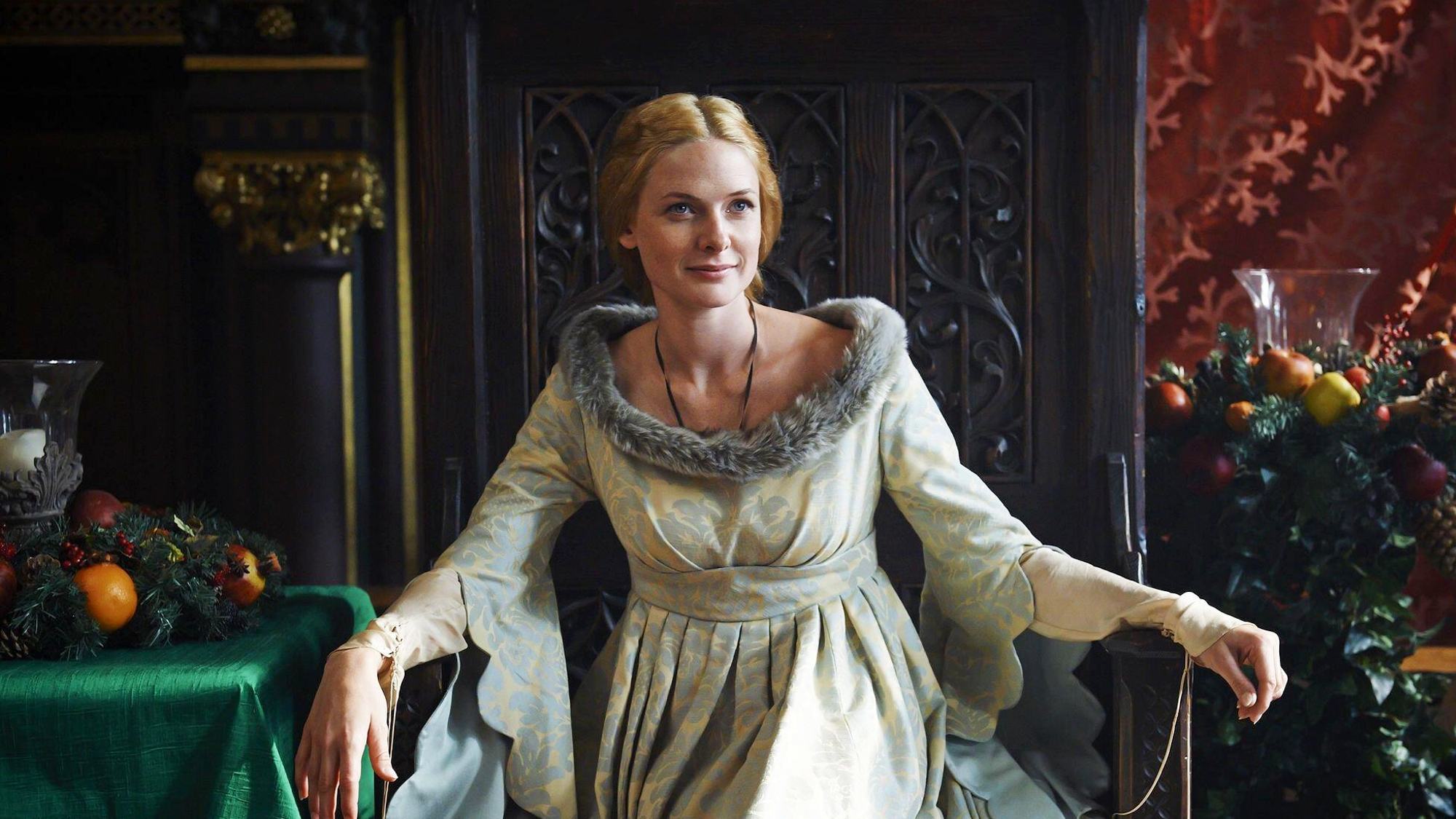 Rebecca Ferguson dans le rôle d'Elizabeth Woodville dans La Reine Blanche