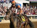 4 novembre 2022 ;  Lexington, Kentucky, États-Unis ;  Forte, avec Ira Ortiz Jr, remporte la Breeders 'Cup Juvenile à Keeneland le vendredi 4 novembre 2022 à Lexington, Kentucky. 