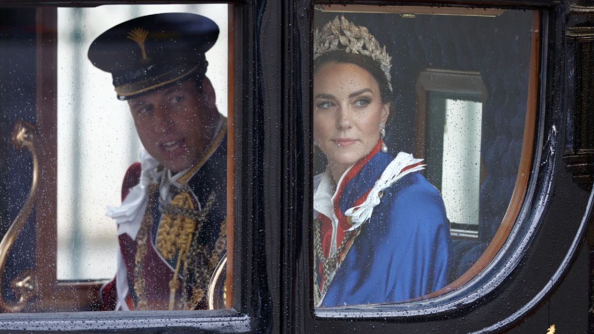 Prince William and Kate Middleton in procession of King Charles