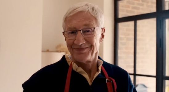 Paul O'Grady fait une apparition posthume dans un film Eurovision réconfortant