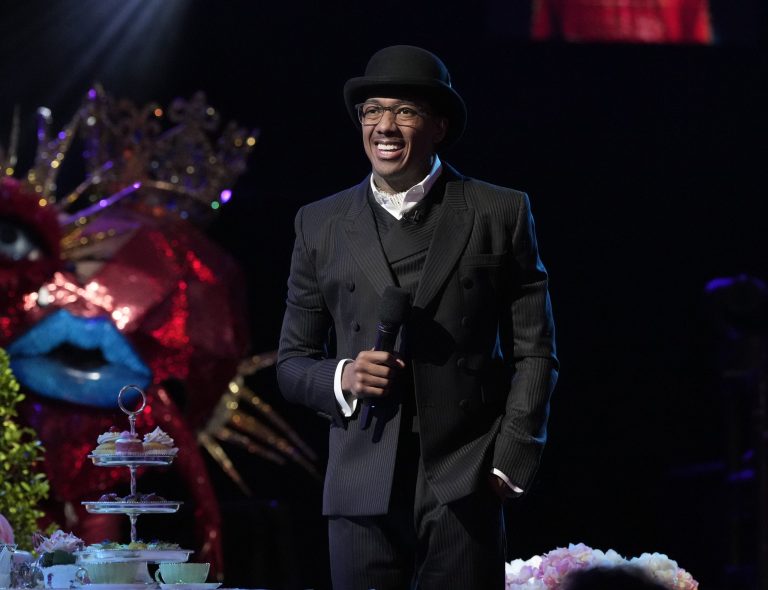  Battre Shazam : Saison 6 ;  Nick Cannon remplacera Jamie Foxx sur FOX Game Show
