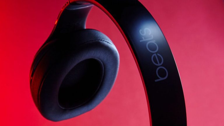 Beats Studio Pro fuit dans la version bêta d’iOS et semble être un AirPods Max moins cher