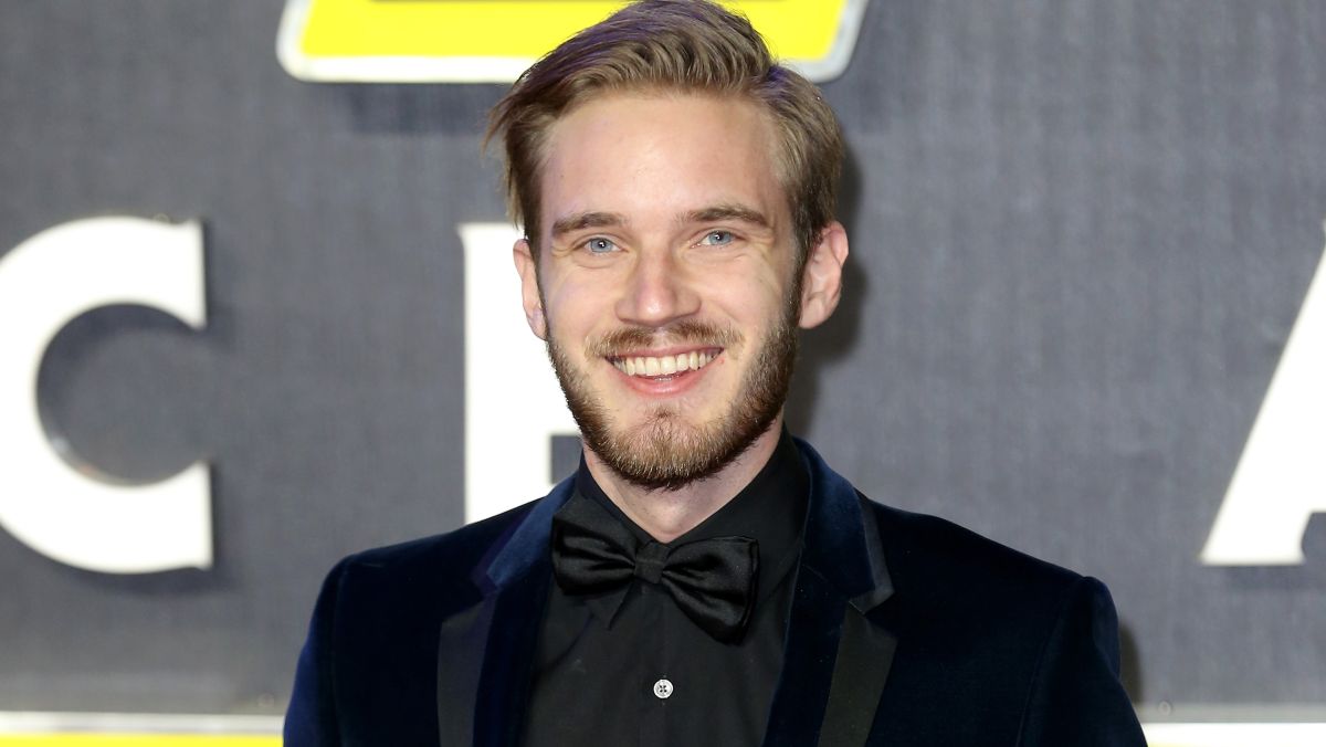 Pewdiepie at Star Wars: The Force Awakens European premiere (2015)