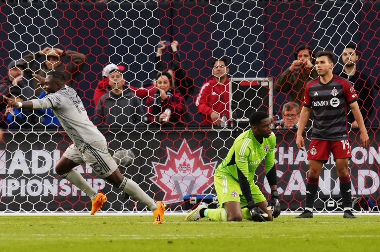 Le CF Montréal bat le Toronto FC pour atteindre les demi-finales du Championnat canadien