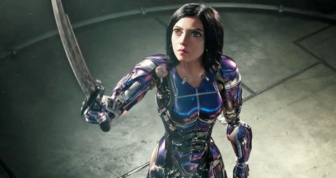 rosa salazar dans alita battle angel