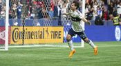 6 mai 2023 ;  Vancouver, Colombie-Britannique, CAN ;  L'attaquant du Vancouver Whitecaps FC Brian White (24 ans) célèbre son but contre le Minnesota United FC au cours de la première mi-temps au BC Place.  