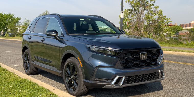 La technologie hybride intelligente impressionne avec 40 mpg 2023 Honda CR-V Sport