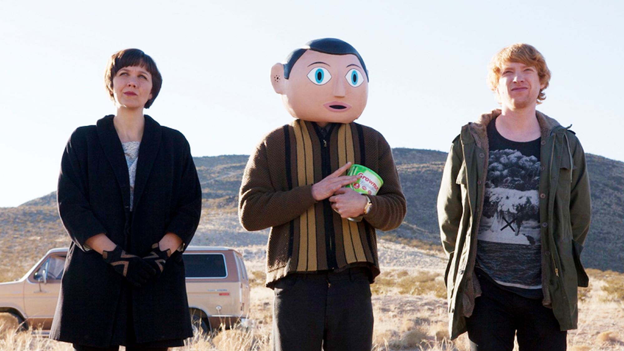 Maggie Gyllenhaal, Michael Fassbender, Domhnall Gleeson dans Frank