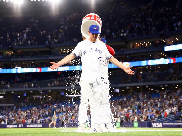 Le lanceur des Blue Jays Chris Bassitt après une grande victoire par blanchissage: les femmes de baseball sont les vraies MVP