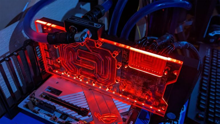 Le RX 7900 XTX d’AMD correspond à un RTX 4090, tout en utilisant 700 W de puissance