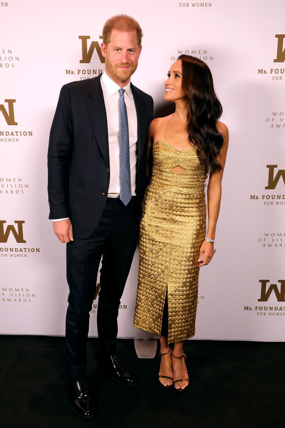 new york, new york mai 16 prince harry, duc de sussex et meghan, la duchesse de sussex assiste aux ms foundation women of vision awards célébrant des générations de puissance de progrès à la salle de bal ziegfeld le 16 mai 2023 à new york city photo de kevin mazurgetty images fondation ms pour les femmes