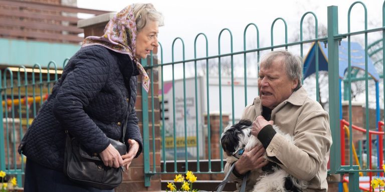 Roy Cropper de Coronation Street s'est précipité à l'hôpital au milieu d'une crise de santé
